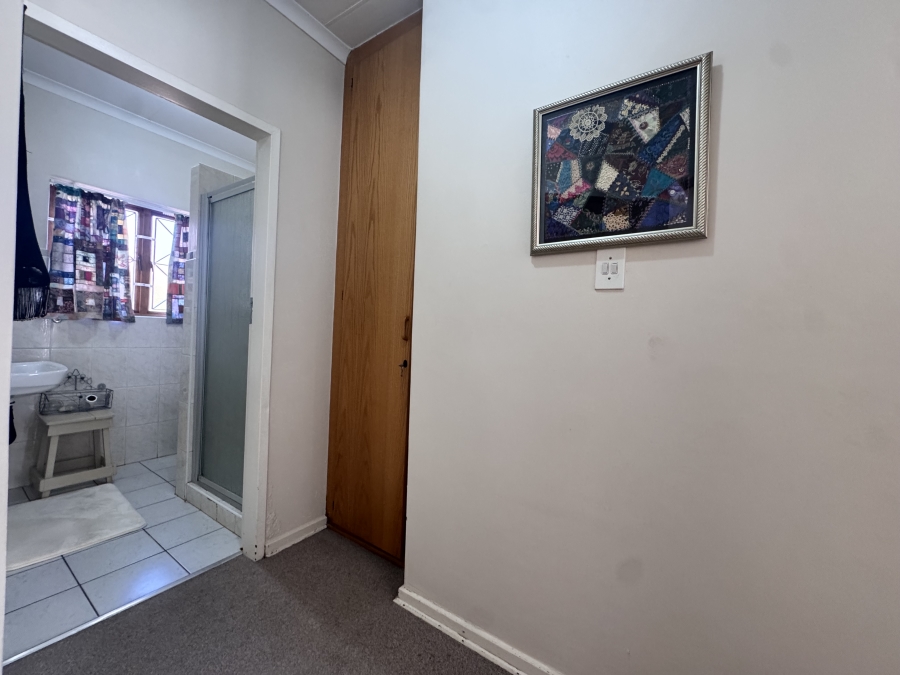 To Let 3 Bedroom Property for Rent in Flamwood North West